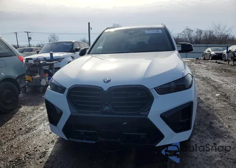2025 BMW X5 M Competition z USA, uszkodzony, nr VIN 5YM13ET01S9X48685